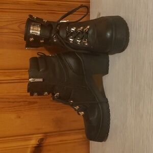 Guess Canaly Platform Boots Sz. 11
